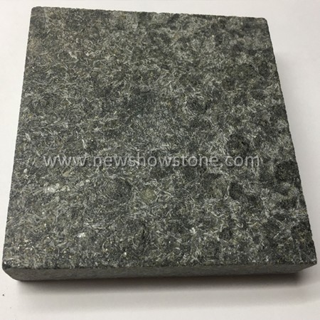 Chinese G684 Granite With Top Flamed 